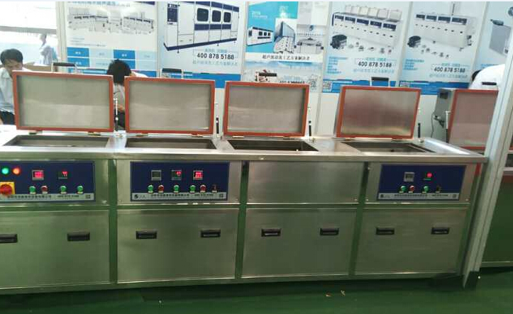 多槽超聲波清洗機(jī) 多槽超聲波清洗機(jī)